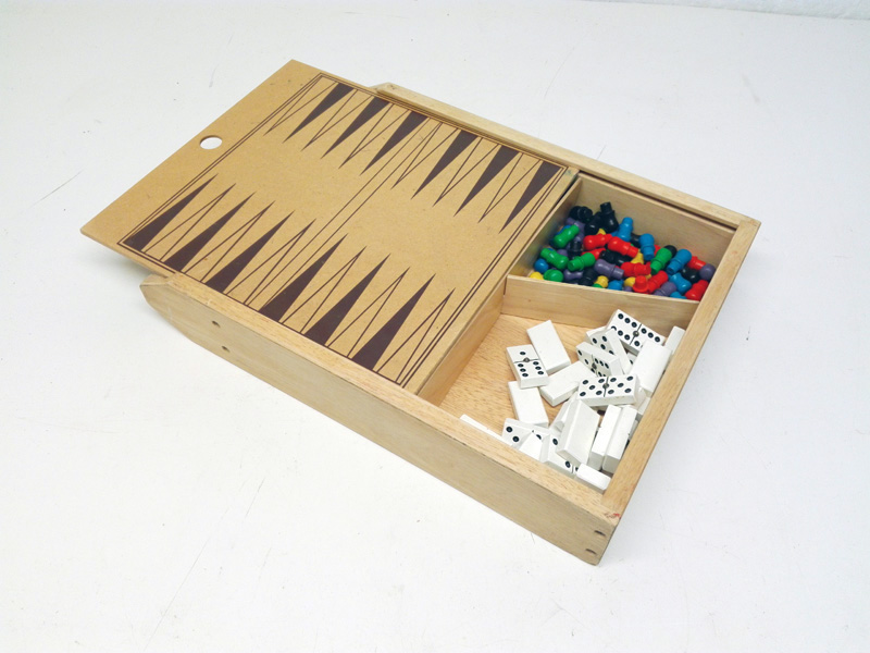 caja portatil juegos mesa ajedrez damas backgammon madera 40.5x30.3x7.3 1u